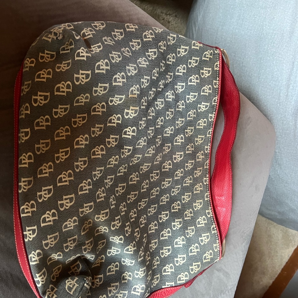 Used Dooney & Bourne large shoulder bag.
